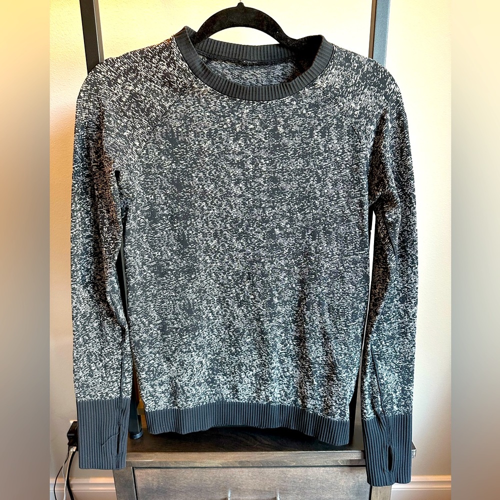 Lululemon top